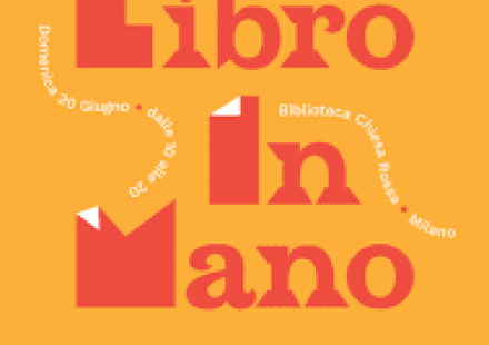 Con un libro in mano 2bda493f